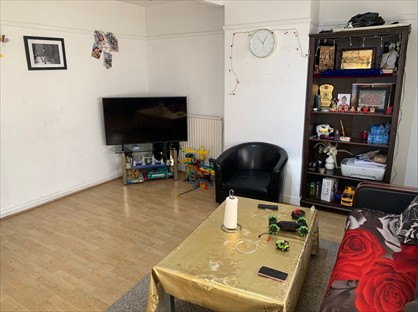 2 Bed Flat, Balcombe Road, RH6