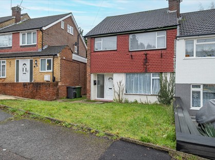 4 Bed Semi-Detached House, Arnison Avenue, HP13