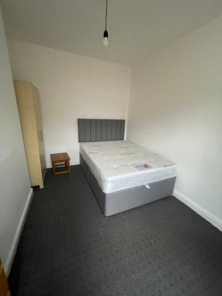 Additional image 3 of Room in a Shared House, Clarke Square, S2, N1 7GU