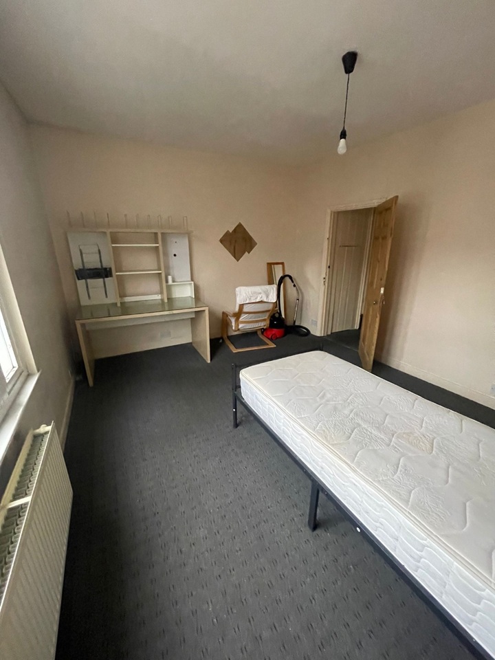 Additional image 4 of Room in a Shared House, Clarke Square, S2, N1 7GU