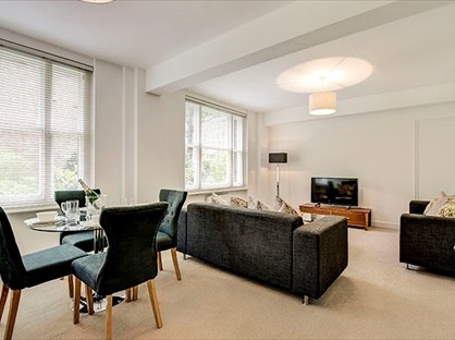 1 Bed Flat, Hill St, W1J