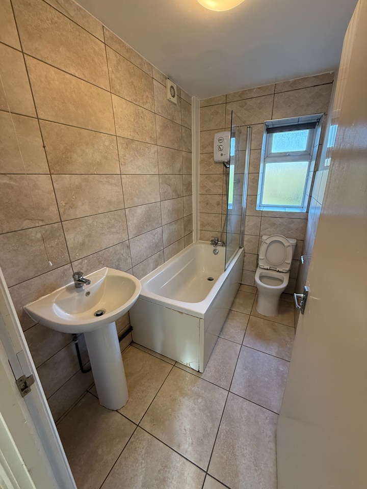 Additional image 23 of 3 Bed Semi-Detached House, Hungerhill Road, NG3, N1 7GU