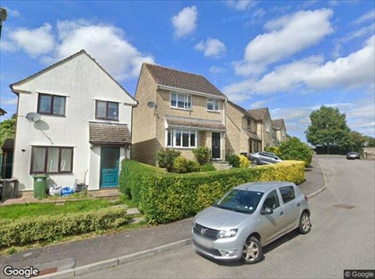 4 Bed Semi-Detached House, Longtree Close, GL8