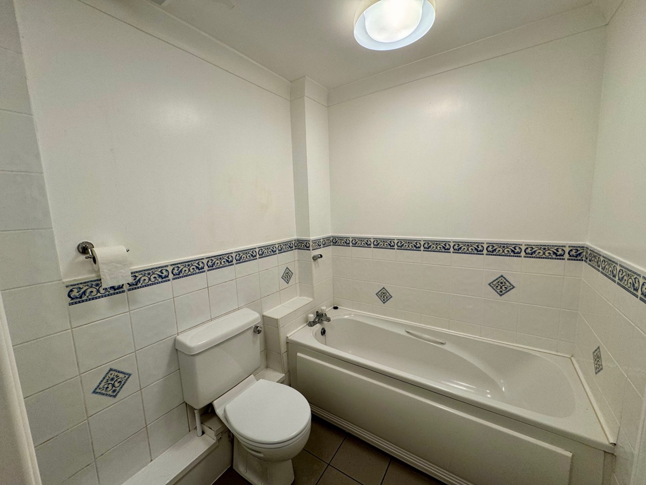 Additional image 10 of 2 Bed Flat, Heron Court, OX14, N1 7GU