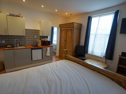Studio Flat, Frederick St, B1