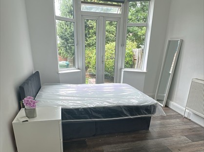 Room in a Shared House, Hendale Avenue, NW4