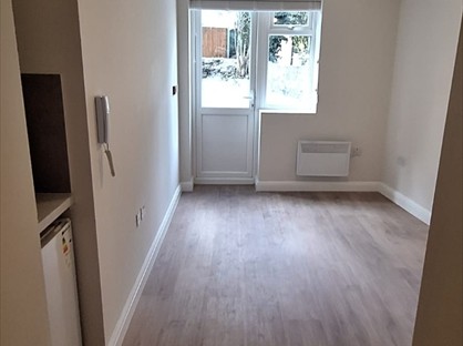 Studio Flat, Beatrice Road, N4