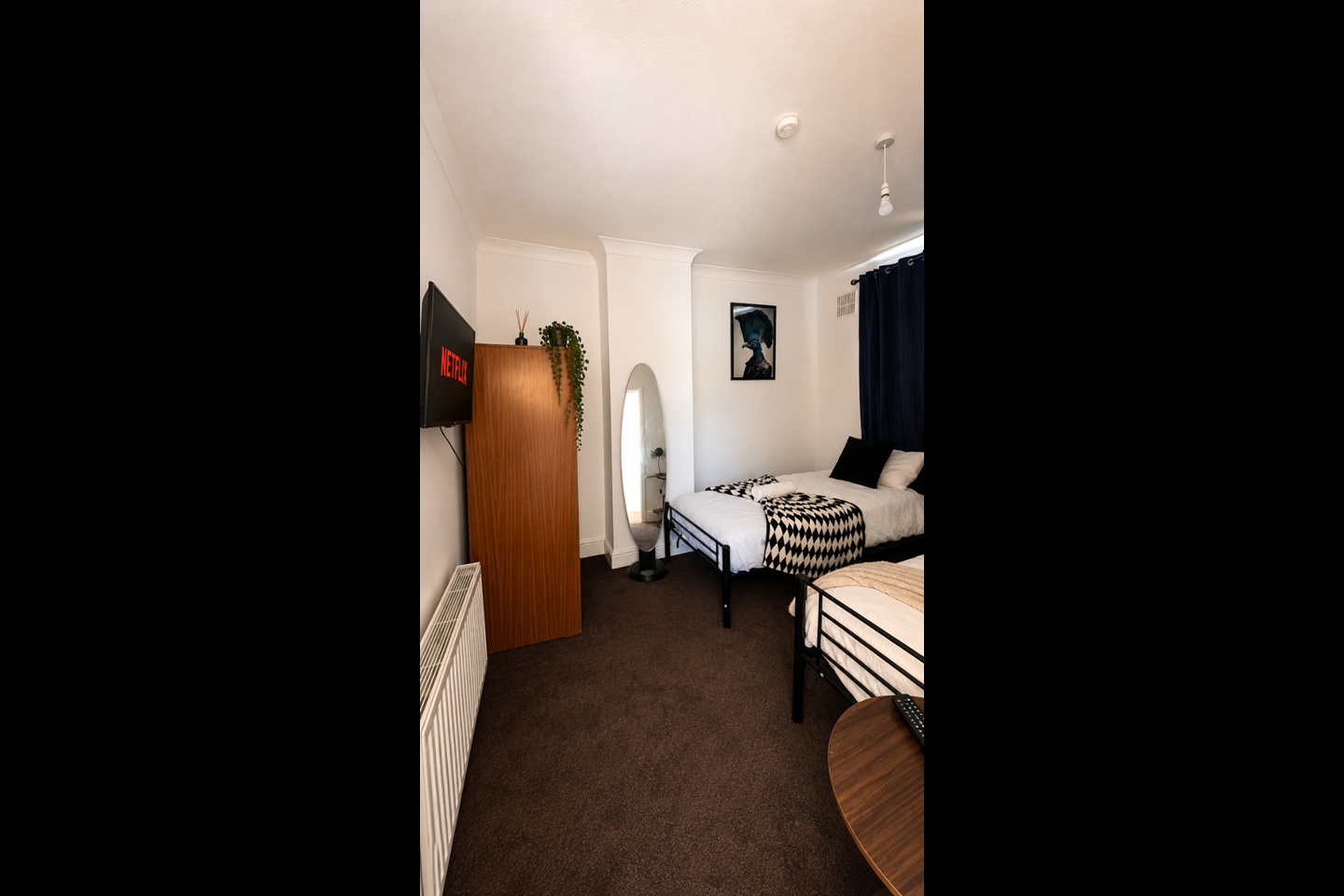 4 Bed Semi-Detached House, Elmhurst Avenue, BS5