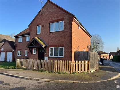 3 Bed Semi-Detached House, St Johns Close, SS15