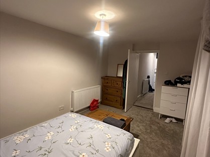 Room in a Shared House, Gunnersbury Lane, W3