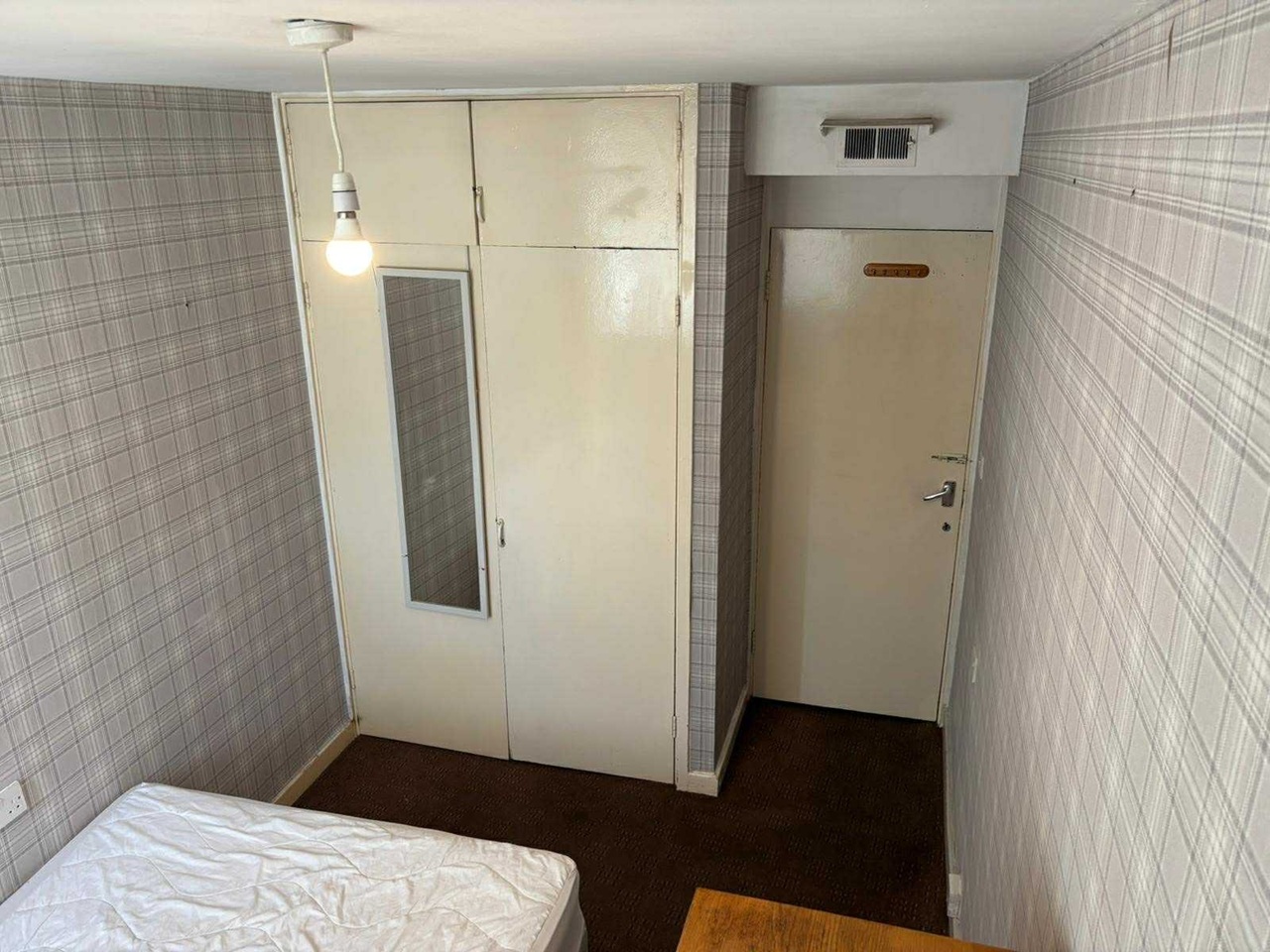 Additional image 6 of Room in a Shared House, Sheridan House, SW11, N1 7GU