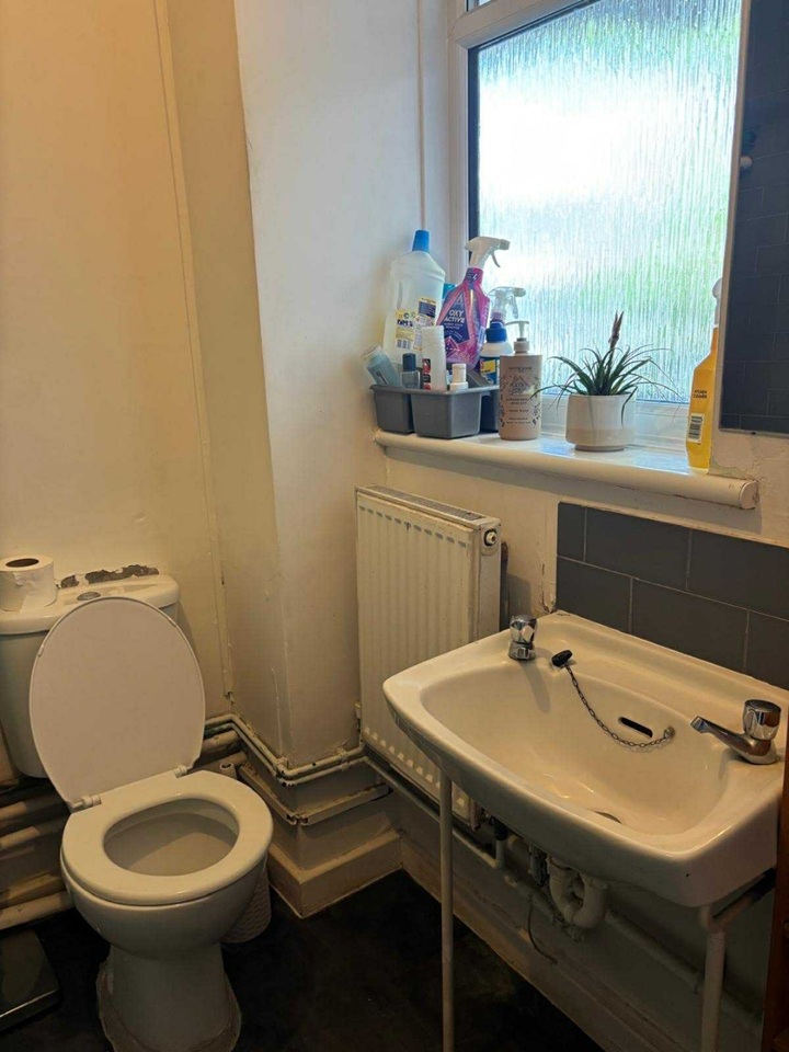 Additional image 8 of Room in a Shared House, Sheridan House, SW11, N1 7GU