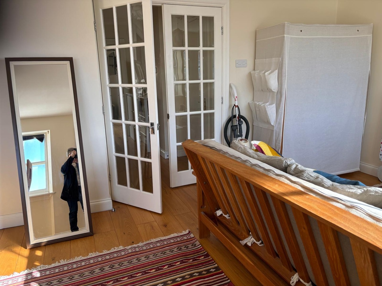 1 Bed Flat, Regency Square, BN1 photo 2