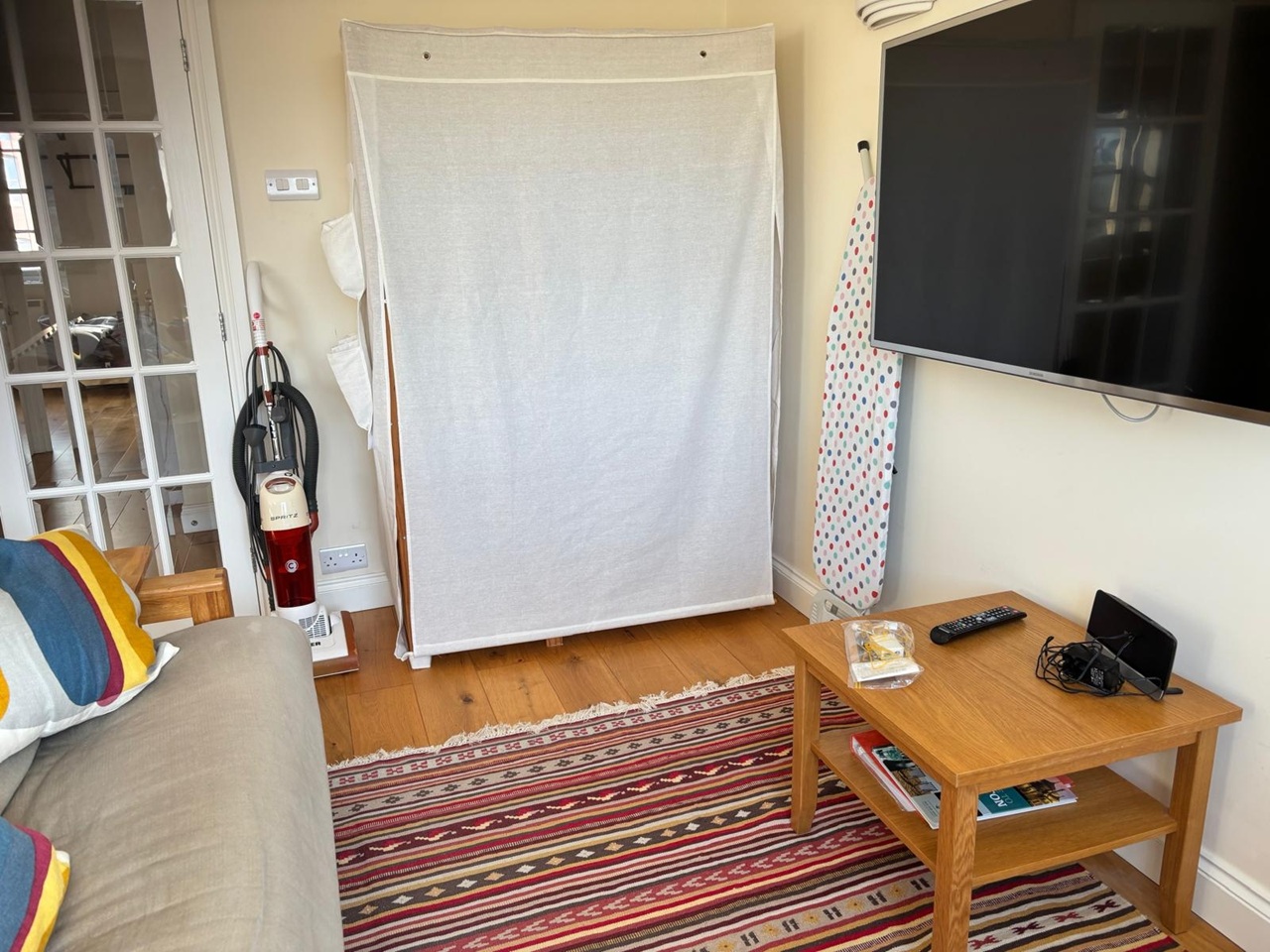 1 Bed Flat, Regency Square, BN1 photo 4