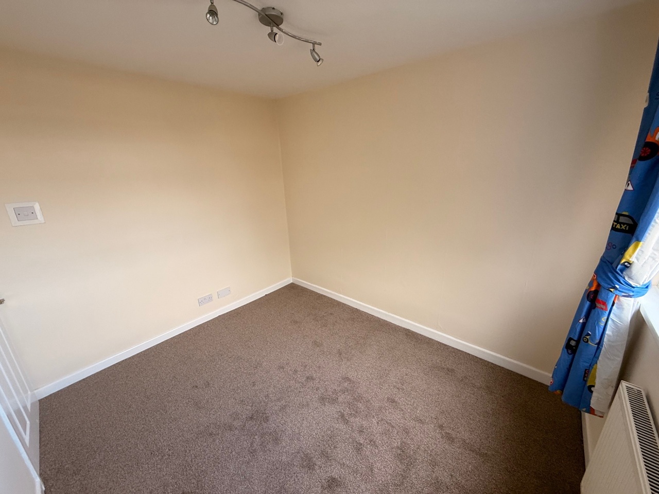 Additional image 12 of 3 Bed Semi-Detached House, Glenwood Crescent, S35, N1 7GU