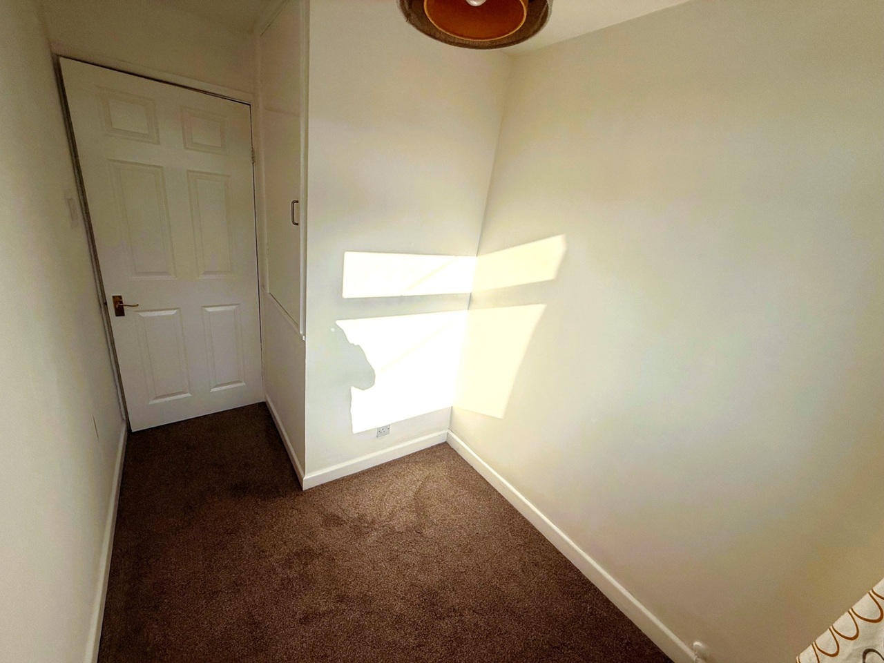 Additional image 15 of 3 Bed Semi-Detached House, Glenwood Crescent, S35, N1 7GU