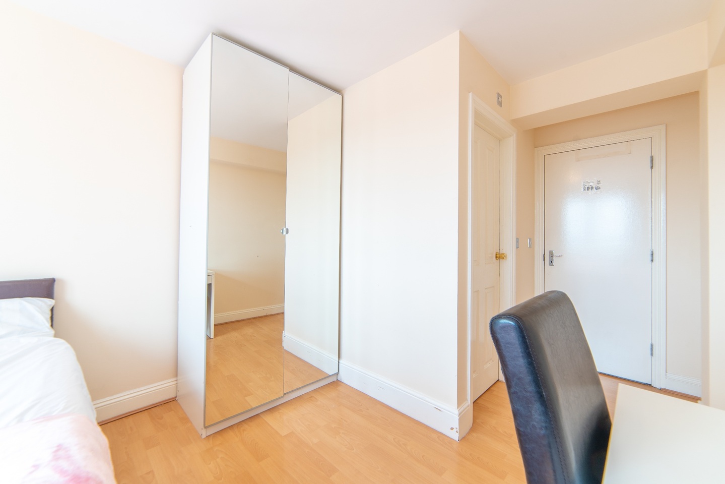 Additional image 3 of Room in a Shared Flat, Boulcott St, E1, N1 7GU