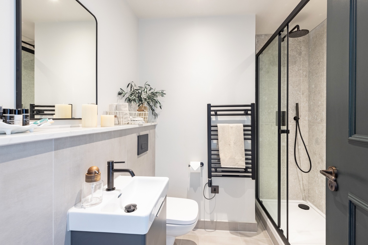 Additional image 10 of Studio Flat, The James, L2, N1 7GU