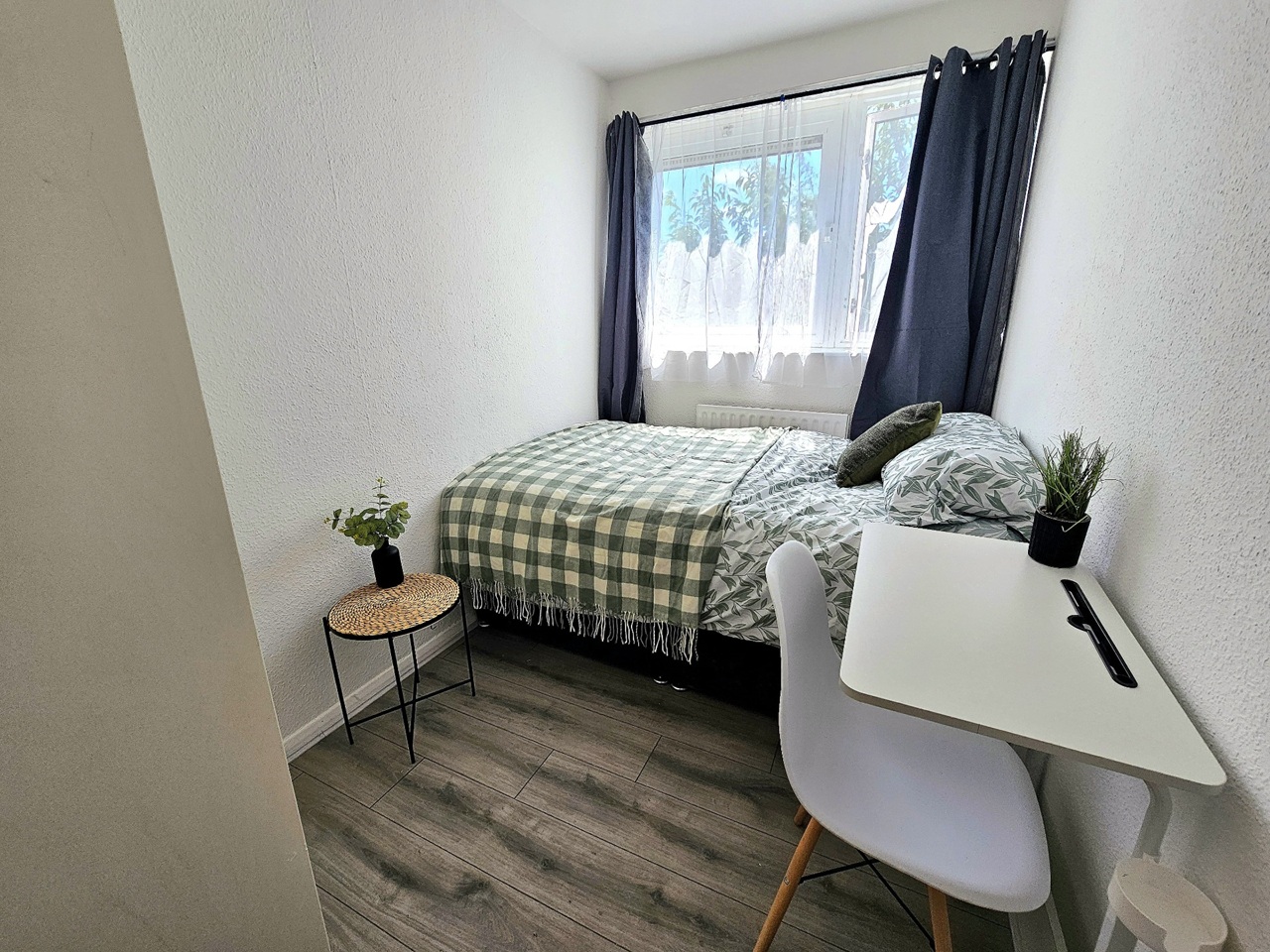 Room in a Shared Flat, Dowler House, E1 photo 2