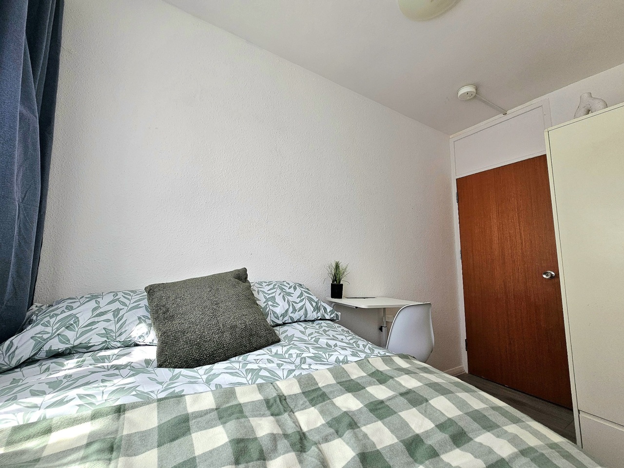 Room in a Shared Flat, Dowler House, E1 photo 4