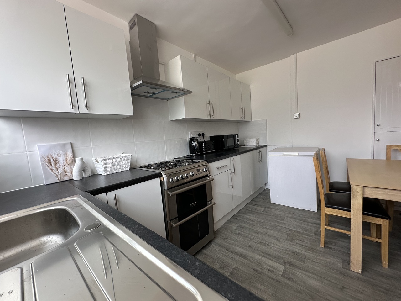 Additional image 8 of Room in a Shared Flat, Dowler House, E1, N1 7GU