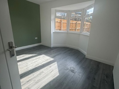 5 Bed Semi-Detached House, Yarnfield Road, B11