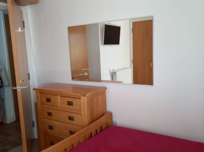 Studio Flat, Jasper Avenue, W7