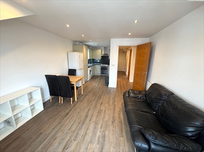2 Bed Flat, Pentyrch Court, CF24