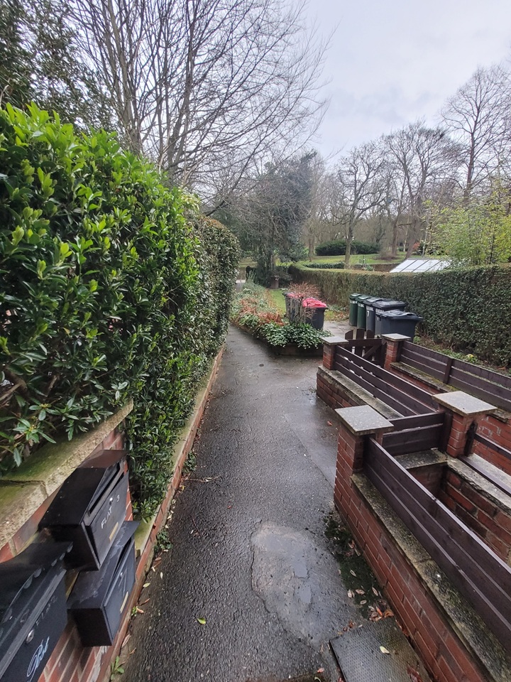 Additional image 5 of Studio Flat, Doncaster Road, S65, N1 7GU