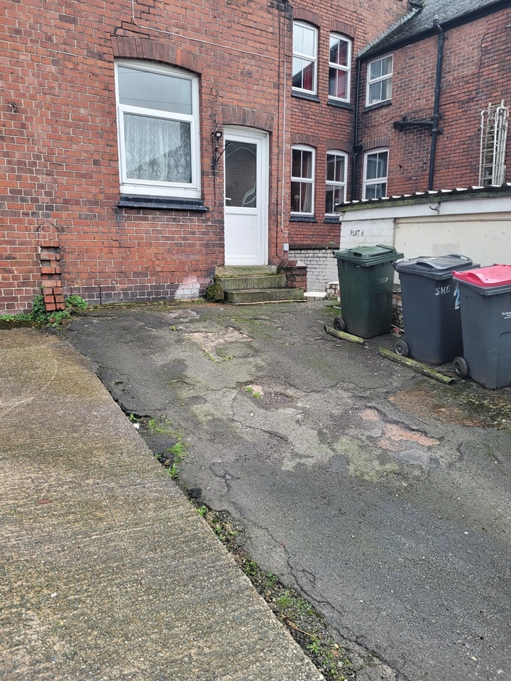 Additional image 4 of Studio Flat, Doncaster Road, S65, N1 7GU