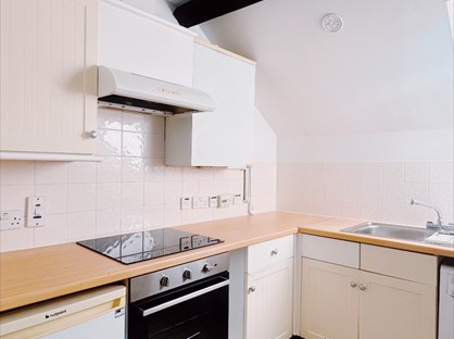 2 Bed Flat, Russell St, GL5