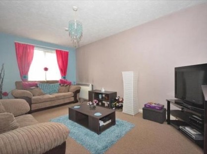 1 Bed Maisonette, Chester Place, CM1