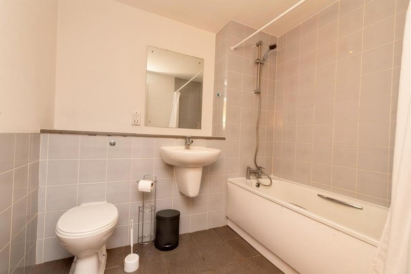 Additional image 5 of 2 Bed Flat, Golate St, CF10, N1 7GU
