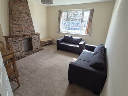 2 Bed Flat, Warwick Court, HA1