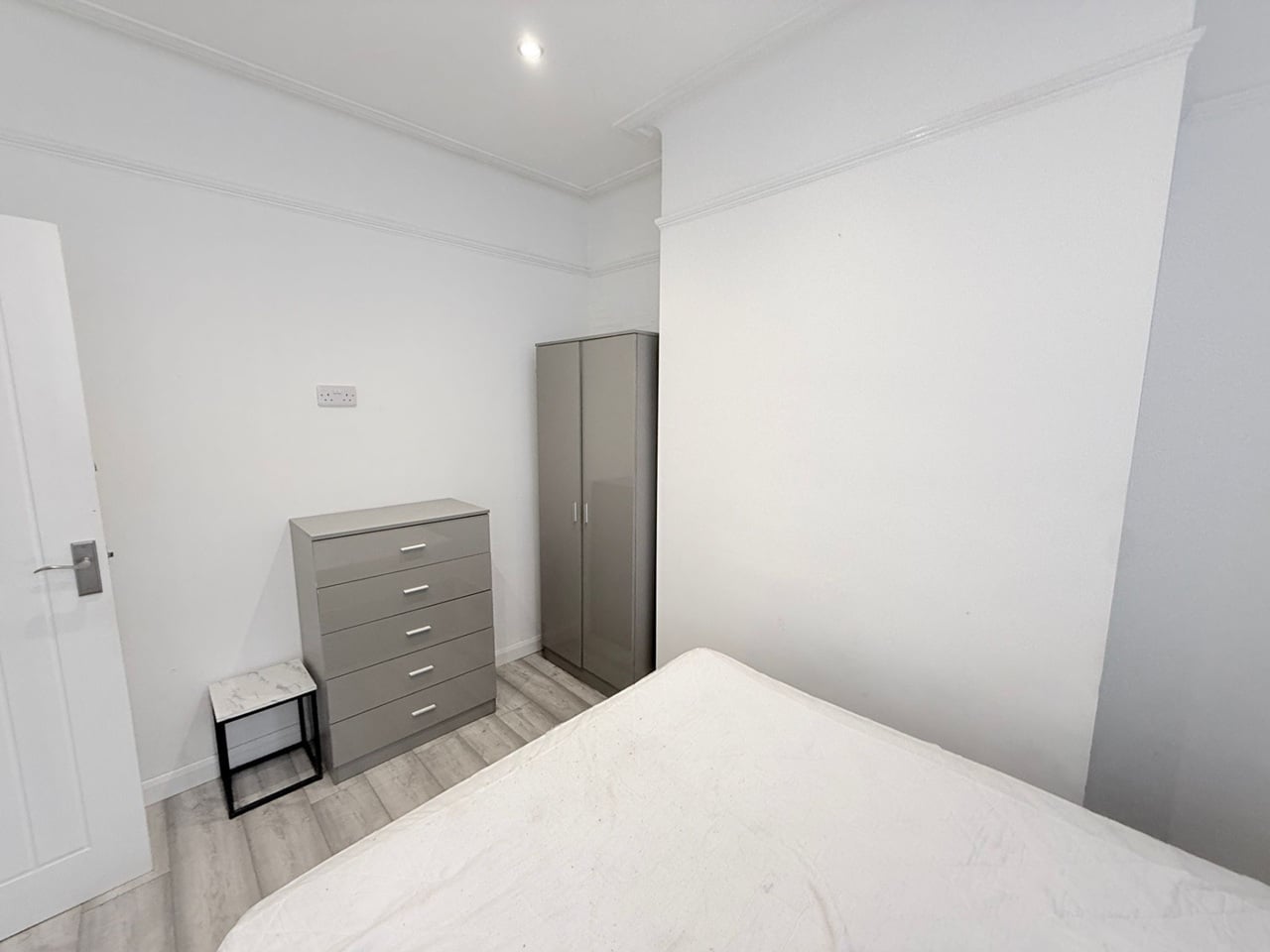 4 Bed Terraced House, Holbeck St, L4