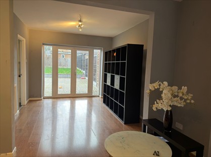 3 Bed Terraced House, Cheriton Avenue, IG5