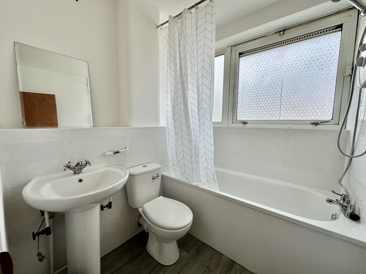 Additional image 7 of Room in a Shared Flat, Dowler House, E1, N1 7GU