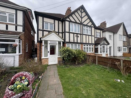 3 Bed Semi-Detached House, Vicarage Farm Road, TW5