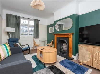 2 Bed Flat, Ryecroft House, SW19