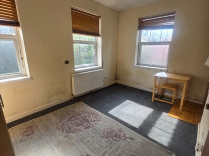 Studio Flat, Larkhall Lane, SW4