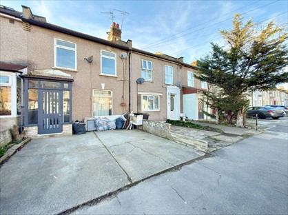 4 Bed Terraced House, Chester Road, IG3