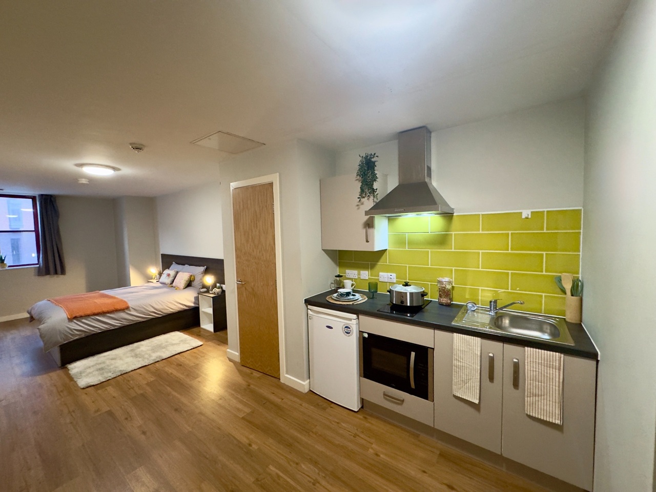 Additional image 3 of Studio Flat, Glasshouse St, NG1, N1 7GU