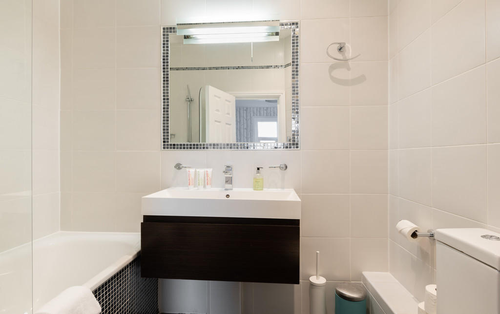 London - 2 Bed Flat, Second Floor, NW1 - To Rent Now for £3,490.00 p/m