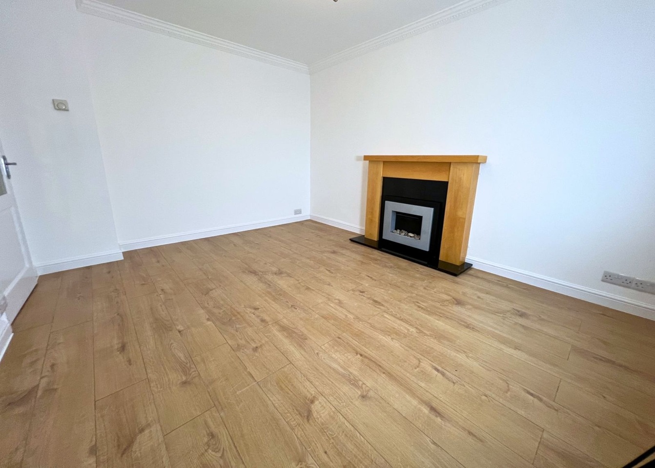 Additional image 4 of 3 Bed Semi-Detached House, Beaver Hill Road, S13, N1 7GU