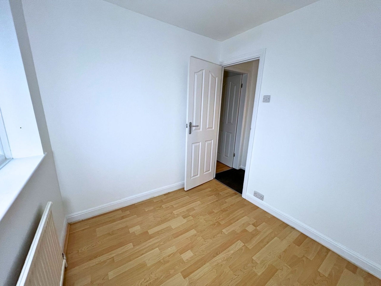 Additional image 10 of 3 Bed Semi-Detached House, Beaver Hill Road, S13, N1 7GU