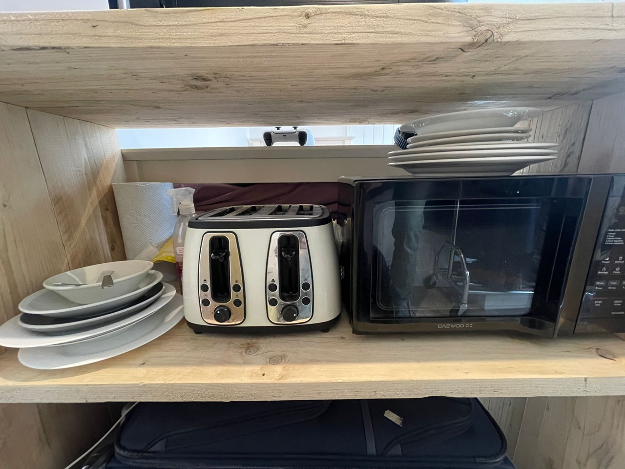 Additional image 4 of Studio Flat, Wolsey Way, CB1, N1 7GU