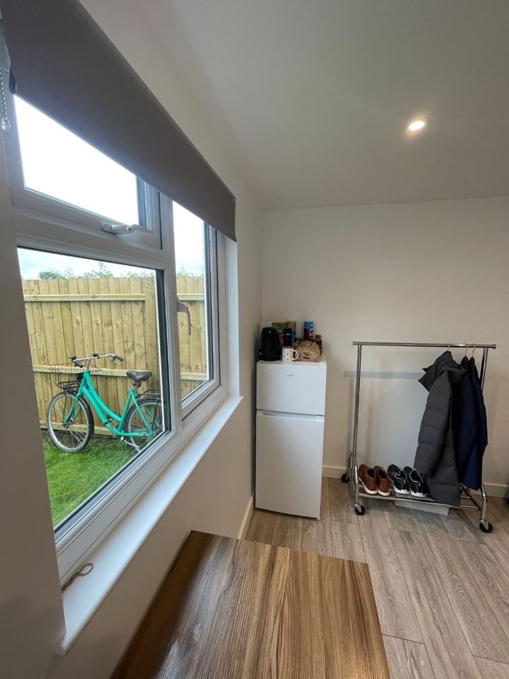 Additional image 5 of Studio Flat, Wolsey Way, CB1, N1 7GU