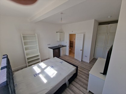 Room in a Shared House, Uxbridge Road, UB4