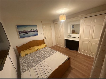 Room in a Shared House, Peel Court, SL1