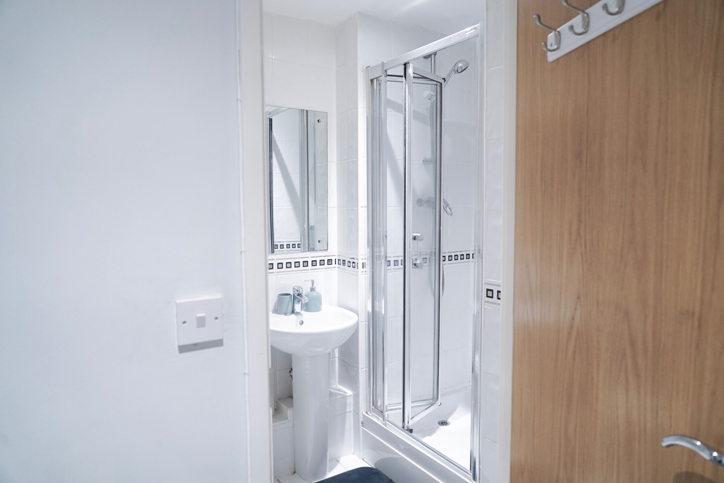 Additional image 4 of 2 Bed Flat, Manor House Drive, CV1, N1 7GU